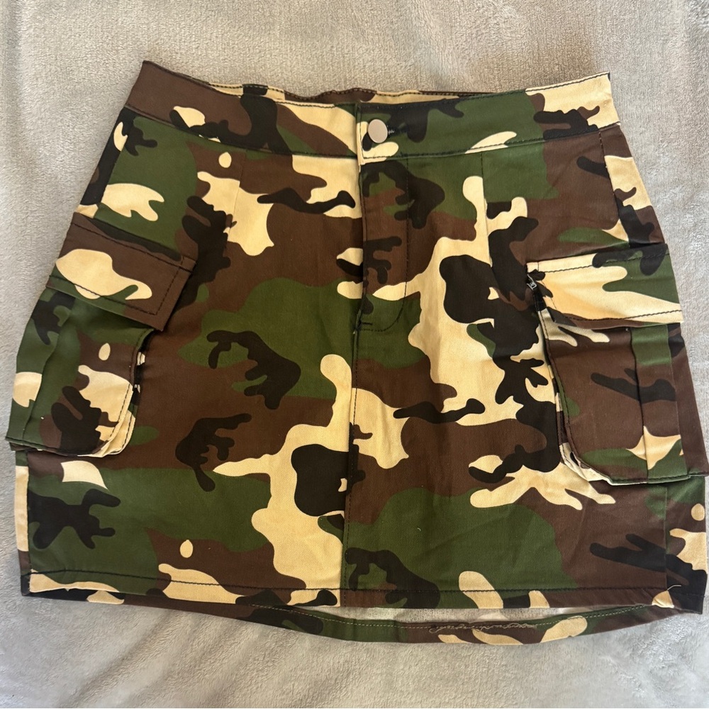 Camouflage Cargo Mini Skirt